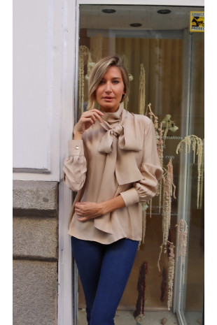 blusa Velázquez beige