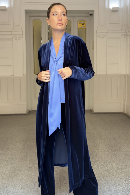 Levita azul marino