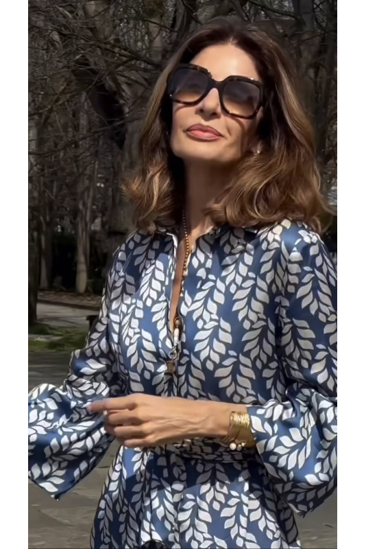 Bolonia azul con hoja beige